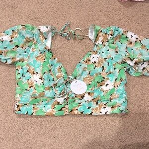 Floral Puff Sleeve Crop Top